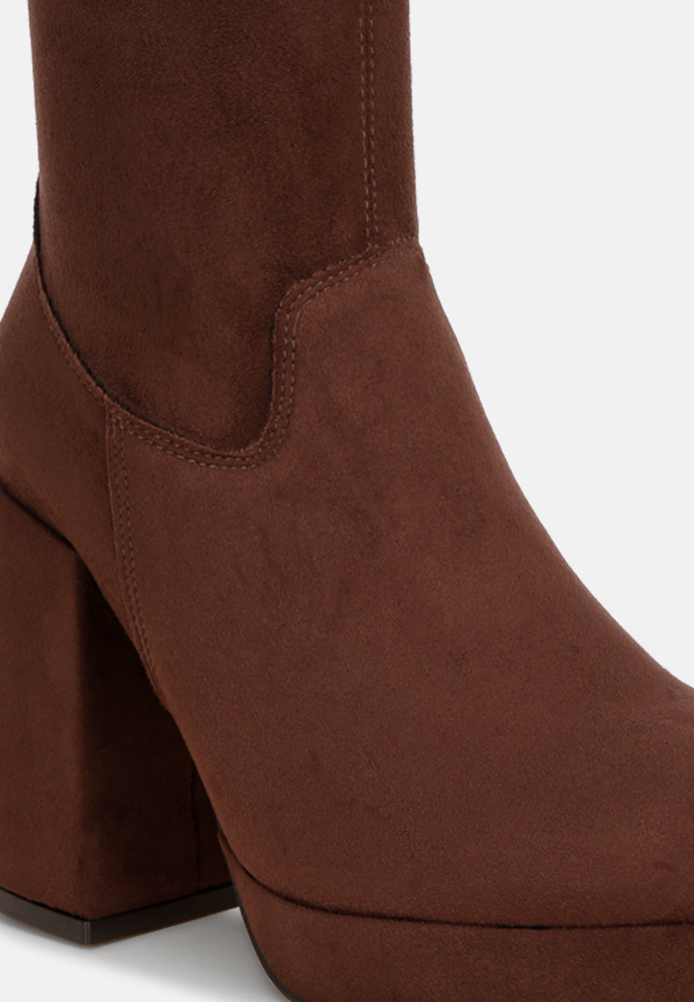 Botines con punta cuadrada elevada Antbera#color_brown-suede
