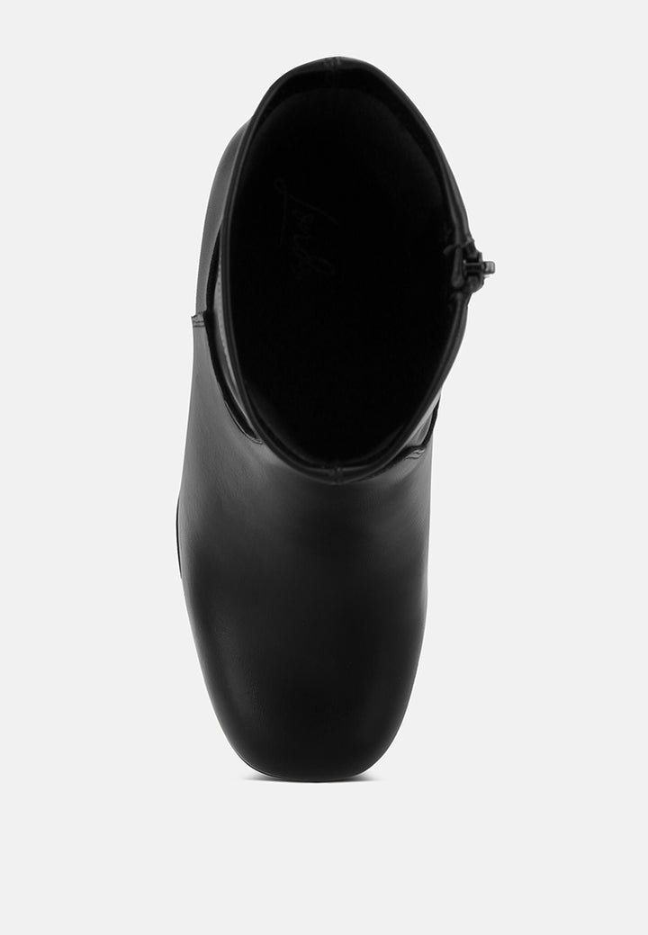 Botines con punta cuadrada elevada Antbera#color_black-smooth