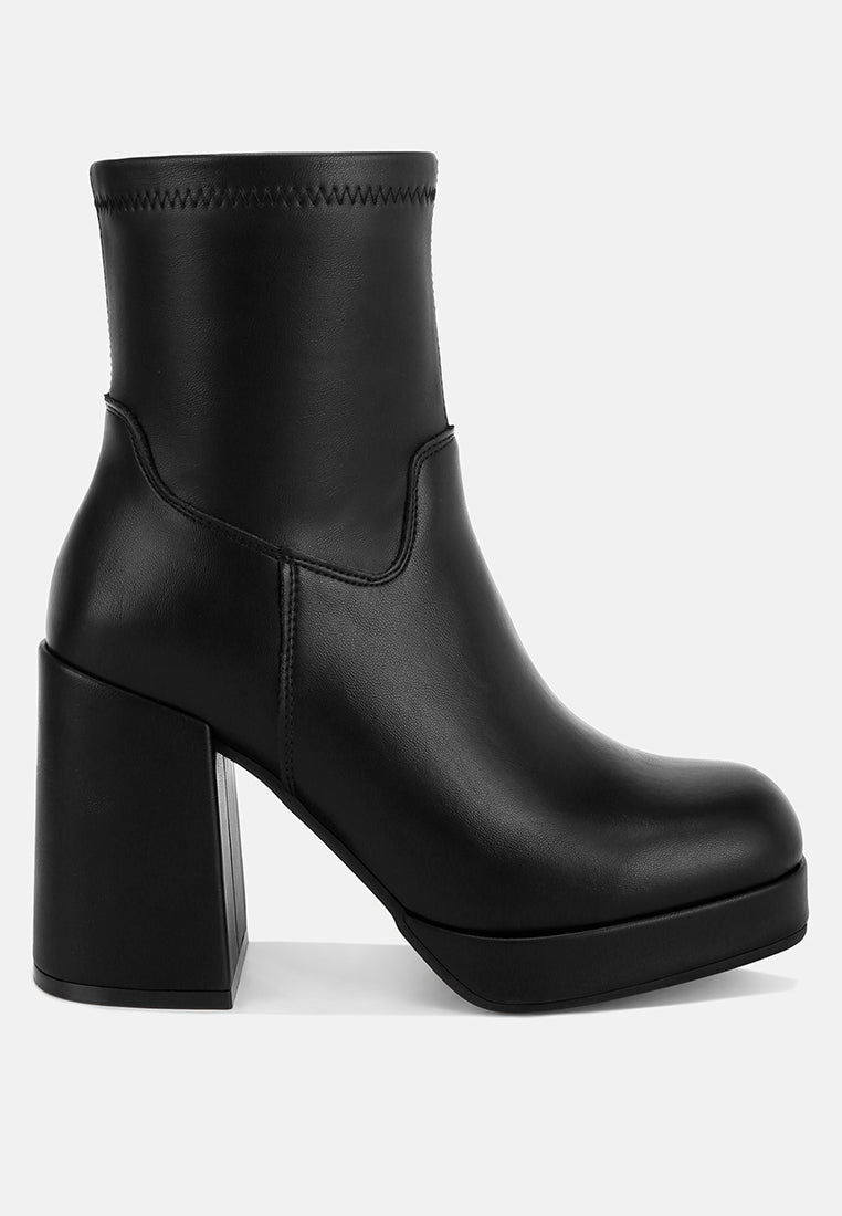 Botines con punta cuadrada elevada Antbera#color_black-smooth