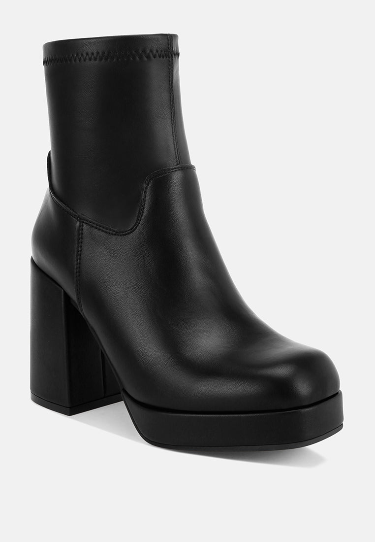 Botines con punta cuadrada elevada Antbera#color_black-smooth