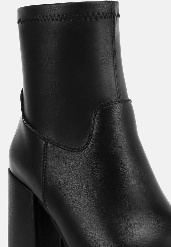 Botines con punta cuadrada elevada Antbera#color_black-smooth