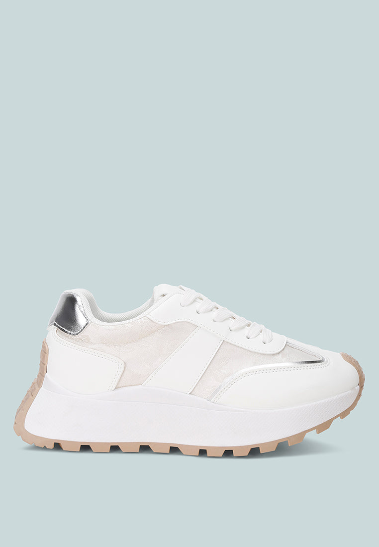Zapatillas deportivas informales con bloques de color Squeaker#color_white