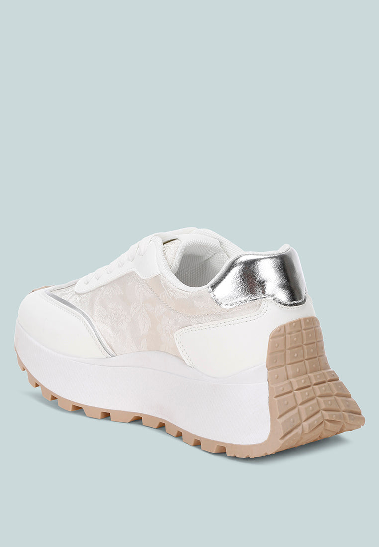 Zapatillas deportivas informales con bloques de color Squeaker#color_white