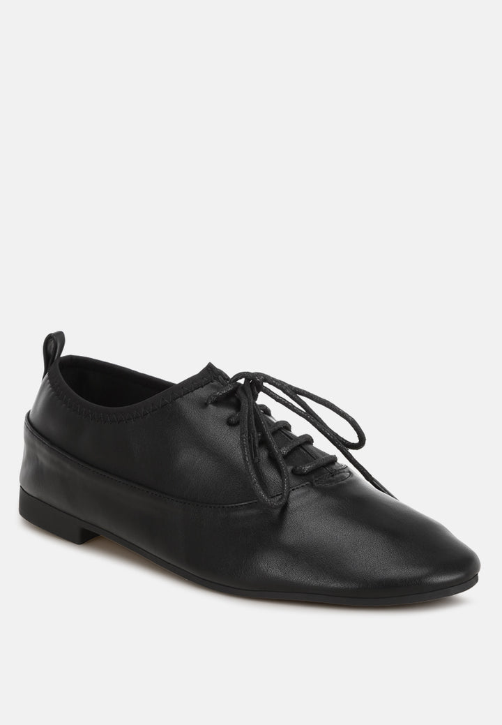 flexaura stretch fit lace up flats#color_black-smooth