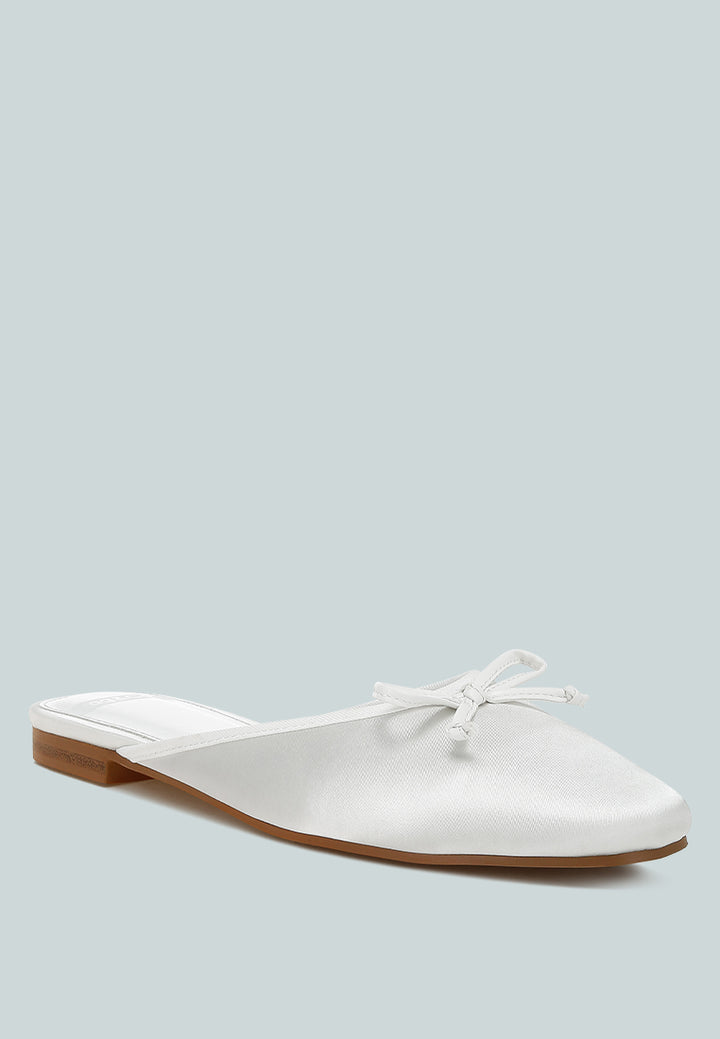 mules taylena con detalle de lazo de satén#color_white