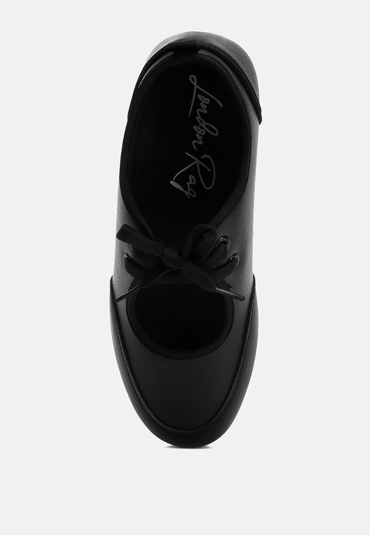 zapatillas selka con cordones para mujer#color_black-smooth