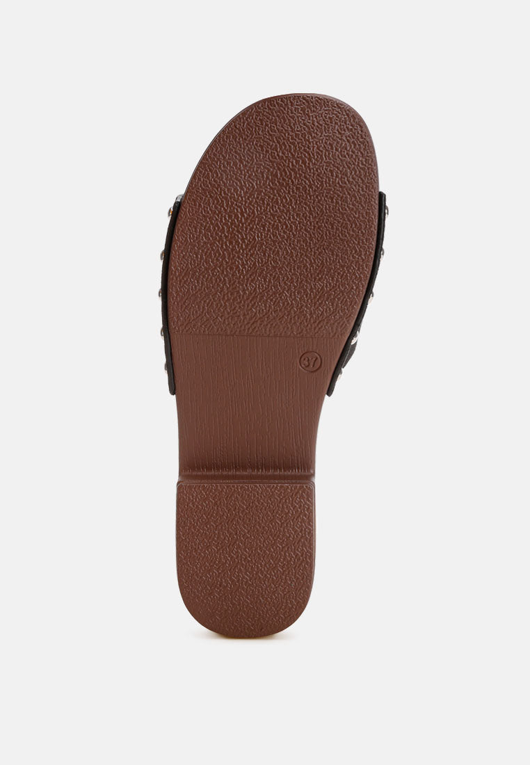 seraxa open round toe cushioned sandals#color_black
