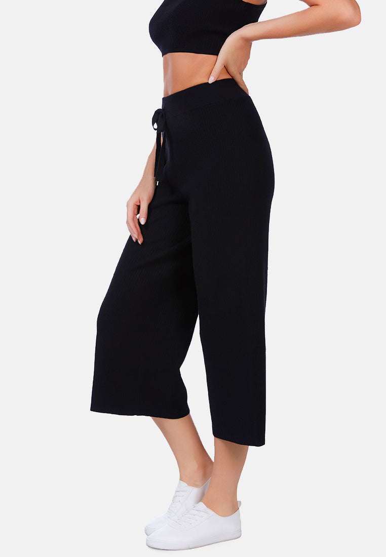 solid casual drawstring cropped pants#color_black