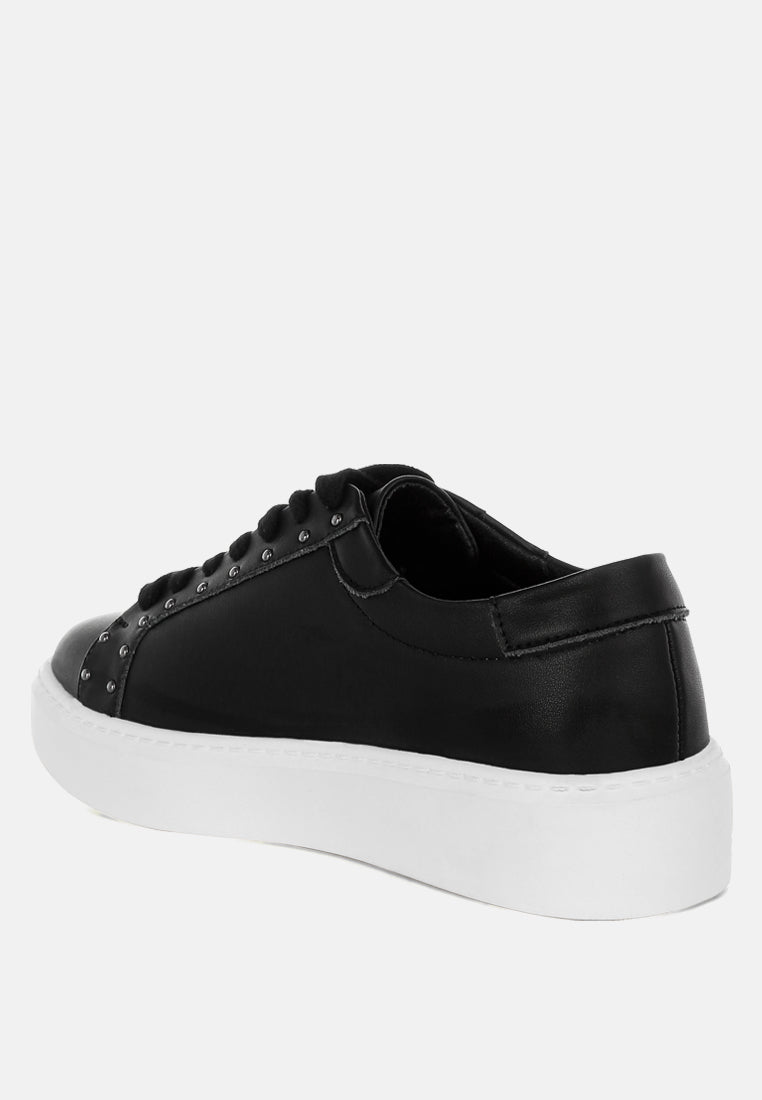 zapatillas gruesas con adornos y tachuelas strider#color_black