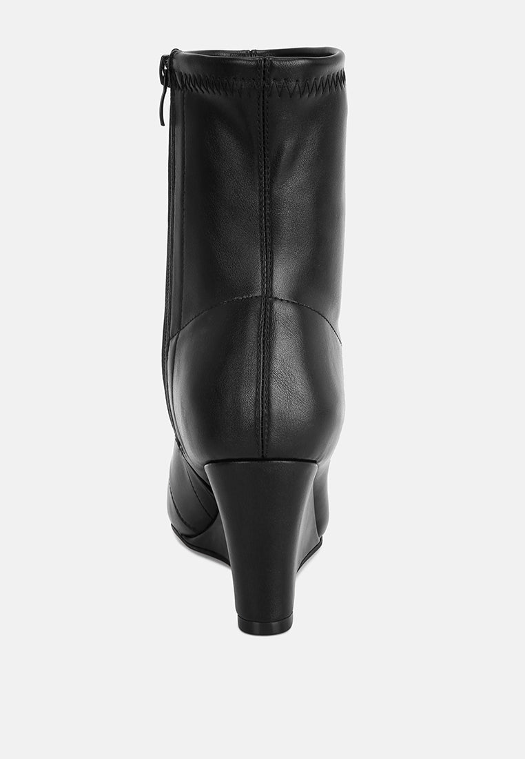 tabrah stretchable wedge boots#color_black-smooth