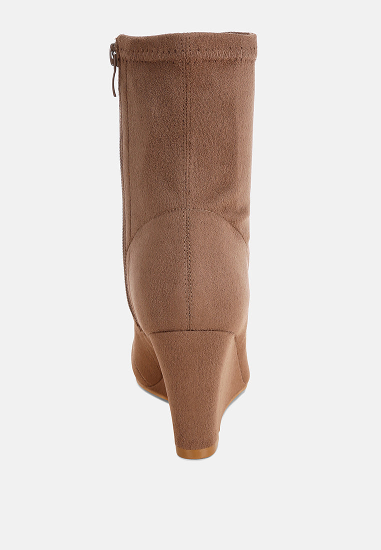 tabrah stretchable wedge boots#color_taupe-suede