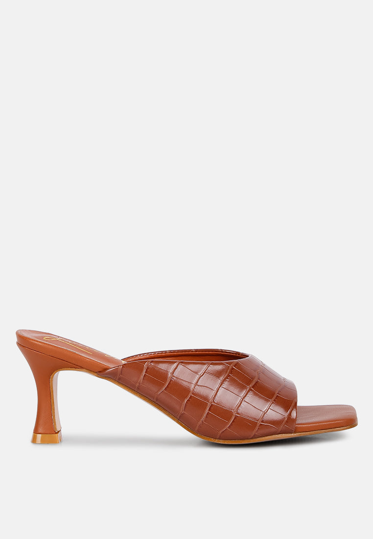 棕褐色鱷魚小貓鞋跟滑塊涼鞋