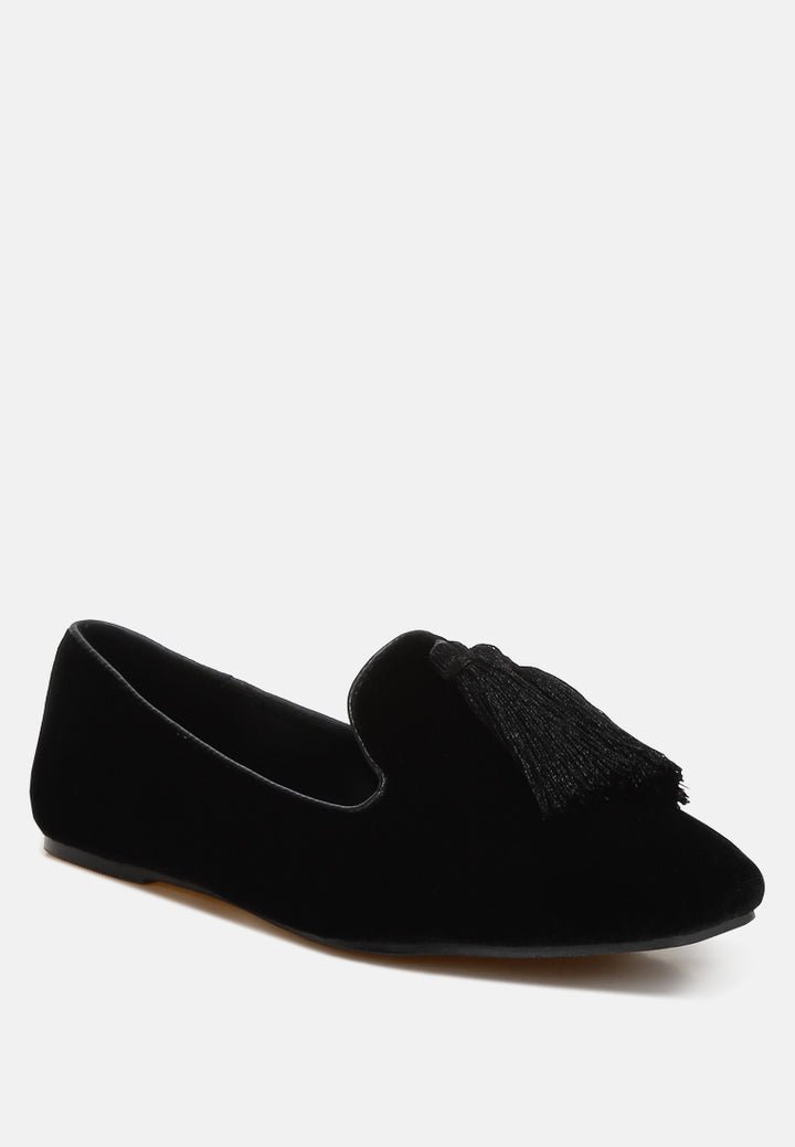 iconic tassel detail velvet loafers by mode#color_black