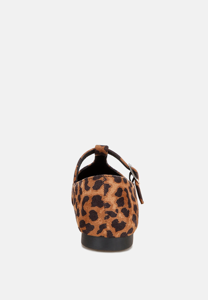 velsna pin buckle ballet flats#color_leopard-suede
