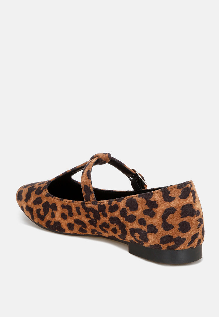 velsna pin buckle ballet flats#color_leopard-suede