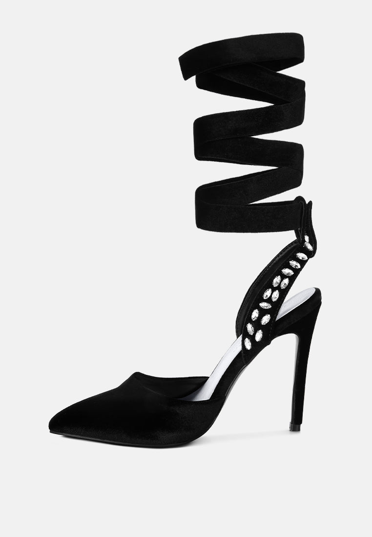 Sandalias con tachuelas y tachuelas de terciopelo azul Wallis#color_Negro