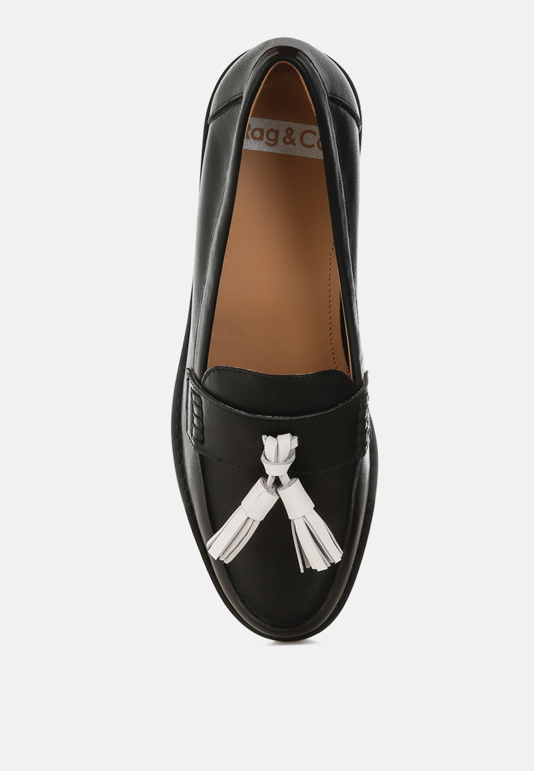 Mocasines con borlas de cuero auténtico yelena#color_black