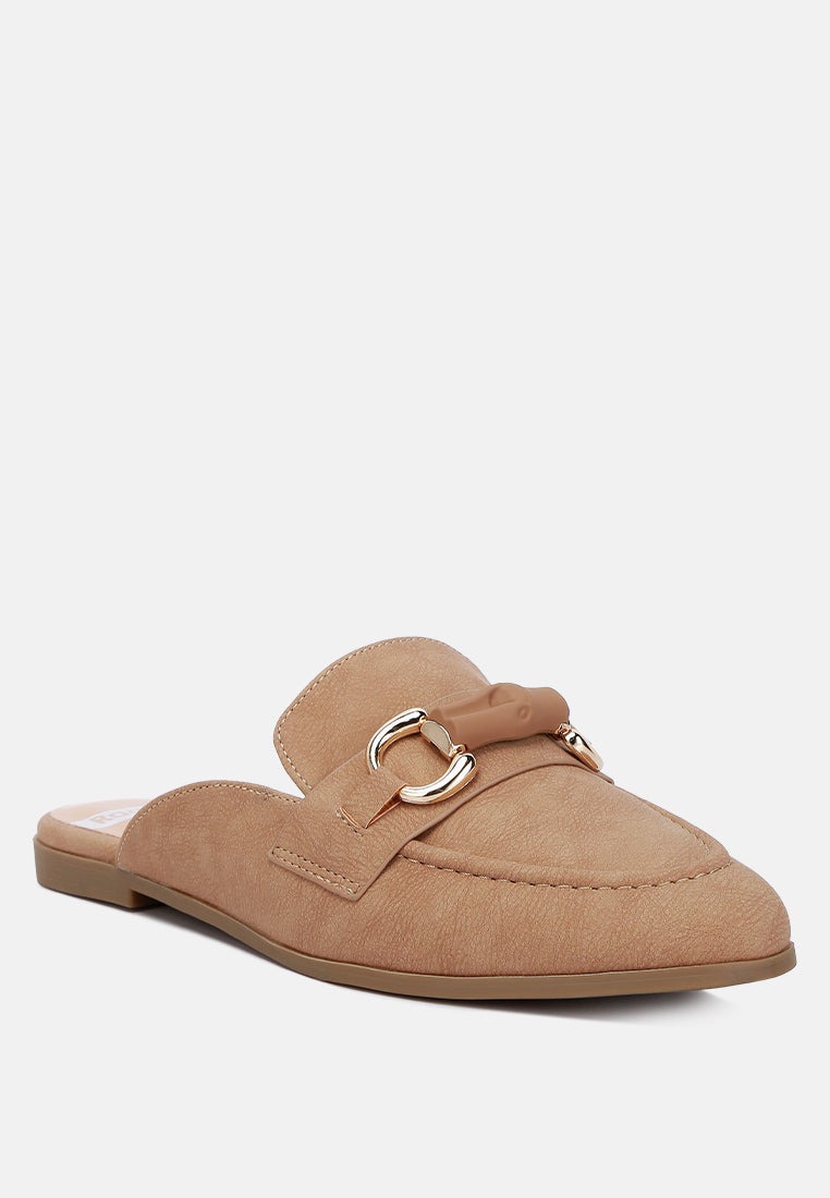 Mules sin cordones de rafia con adornos Horsebit de Abner#color_taupe