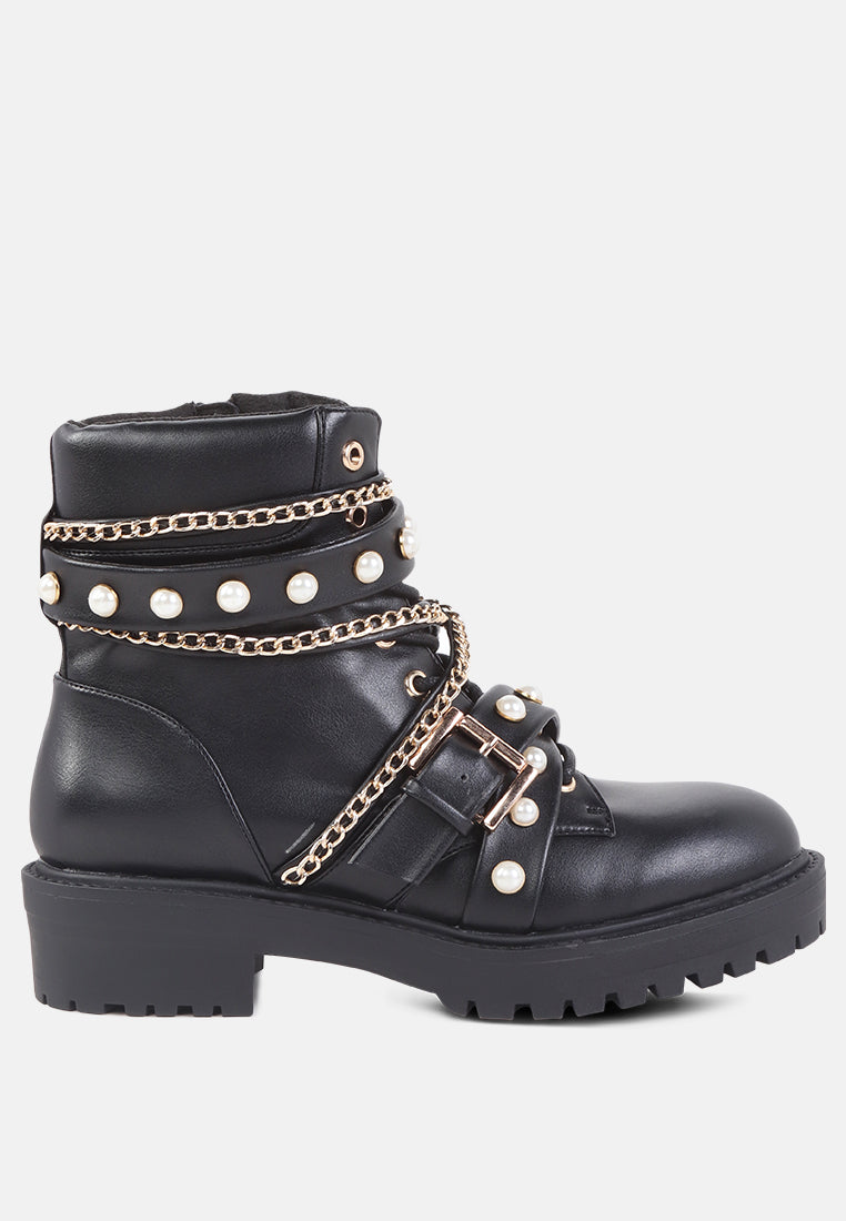 allonia ankle boots with pearl studs and chain details#color_black