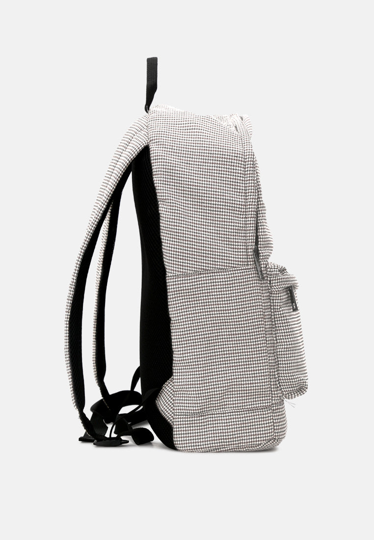 backpack with adjustable shoulder straps#color_multi-colors