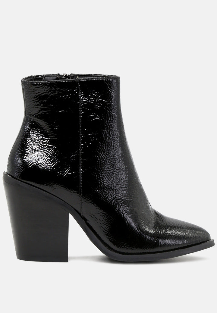 brises crinkle patent pointed toe ankle boots with block heel#color_black