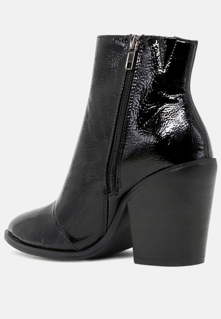brises crinkle patent pointed toe ankle boots with block heel#color_black