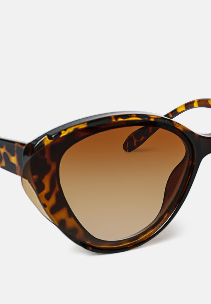 bold cat eye sunglasses#color_brown