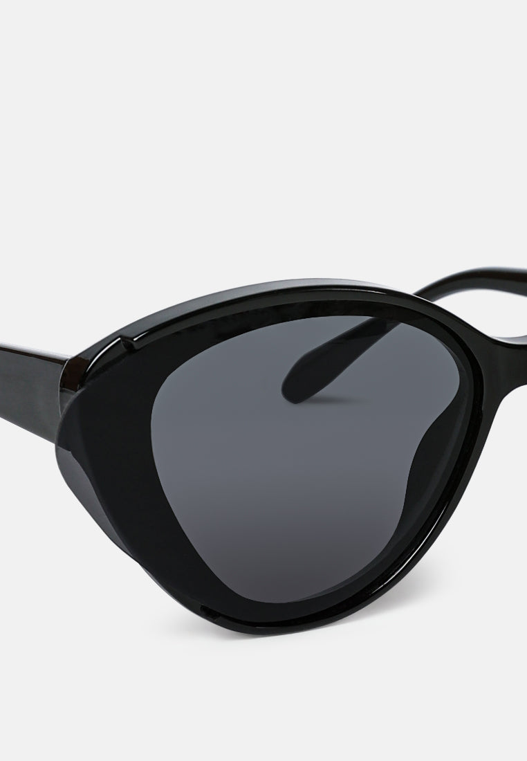 bold cat eye sunglasses#color_black