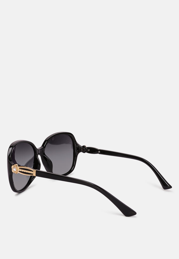 bold oval sunglasses#color_black-grey