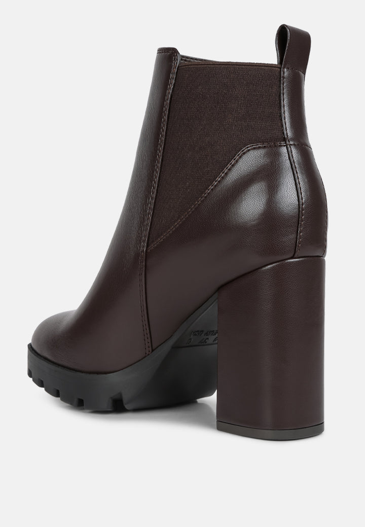 bolt block heeled chelsea boots#color_brown