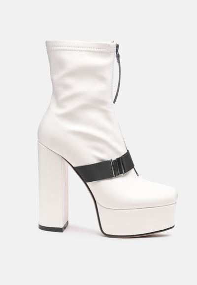 boomer chunky high block heel boots#color_white