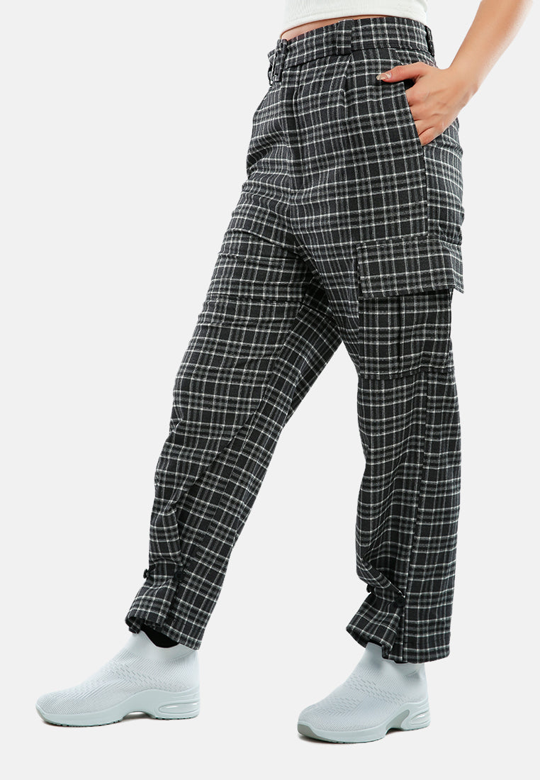 checkered cargo jogger pants#color_grey