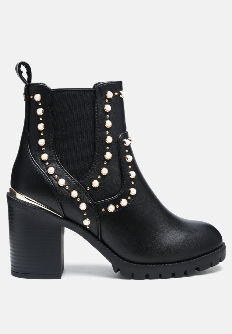 Chunky studded chelsea clearance ankle boots black