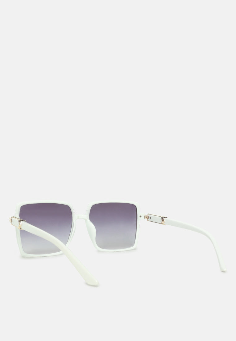classy retro tinted square sunglass#color_white-purple