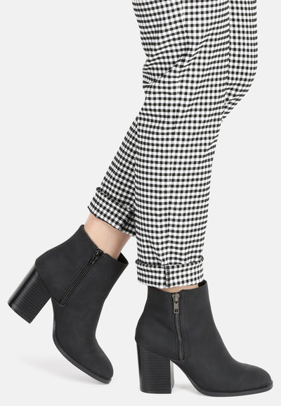courtney stylish high heel ankle boots#color_black