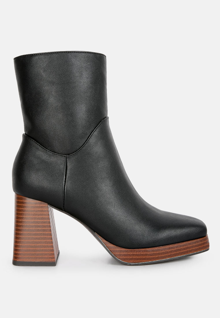couts high ankle heel boots#color_black