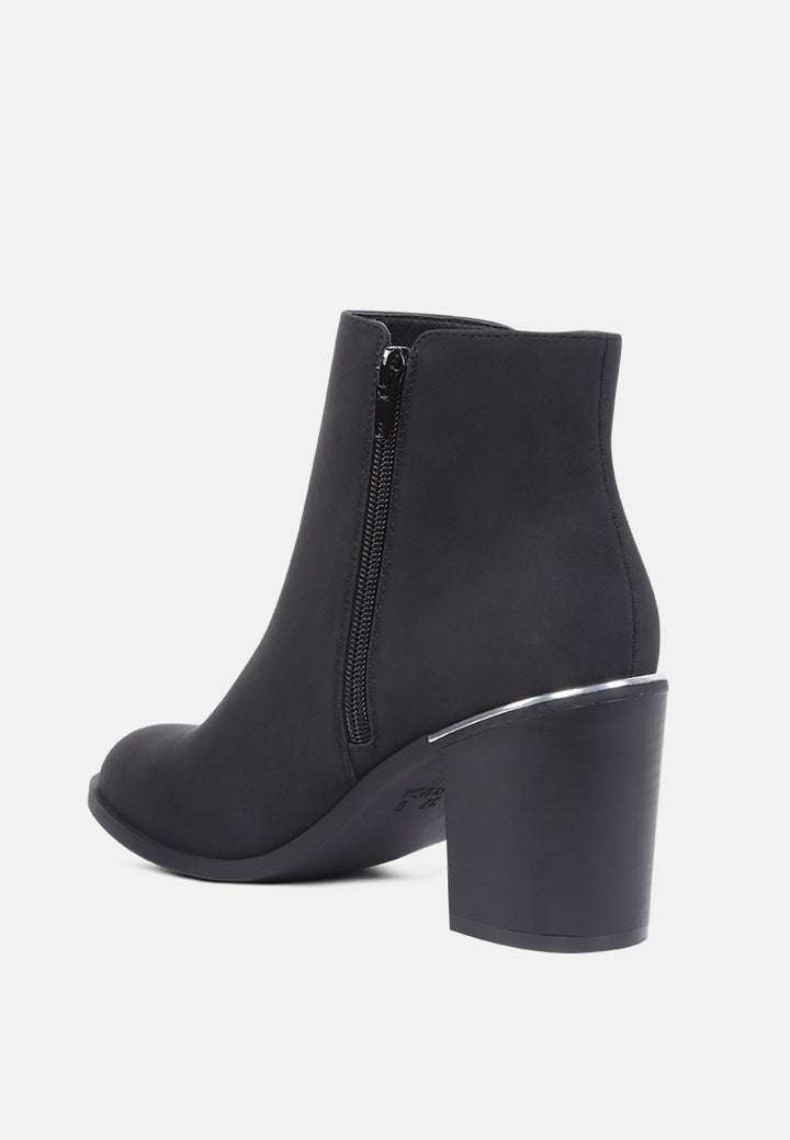 dora zipper block heeled ankle boots with side zipper#color_black