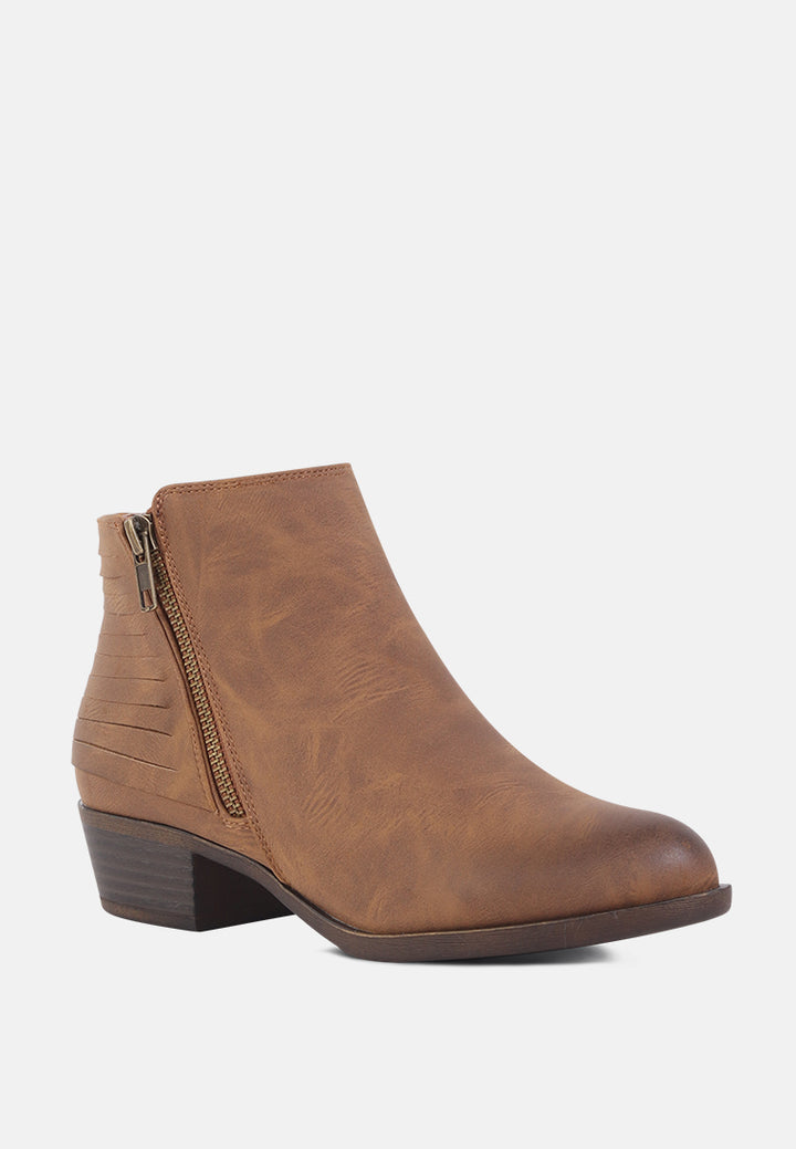 evan side zipper stacked heel ankle boots#color_tan