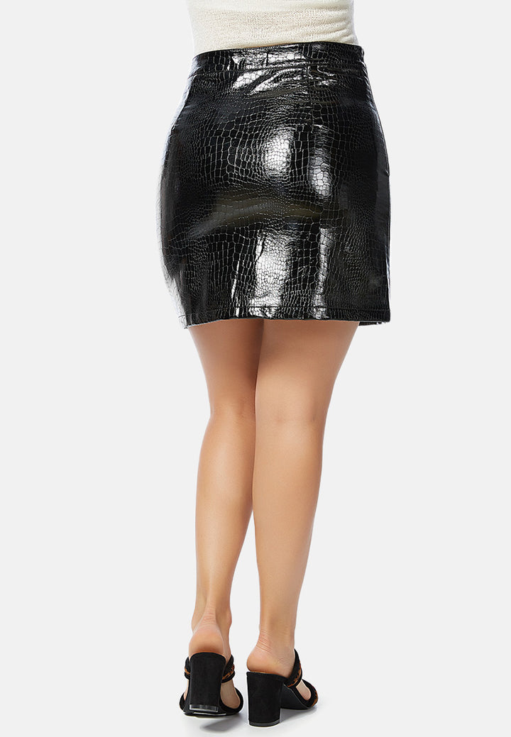 favorite everyday shiny faux leather mini skirt#color_black