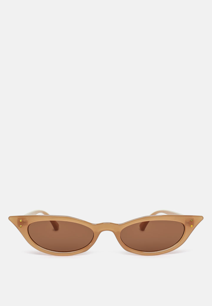 friendly oval cat eye sunglasses#color_yellow-brown