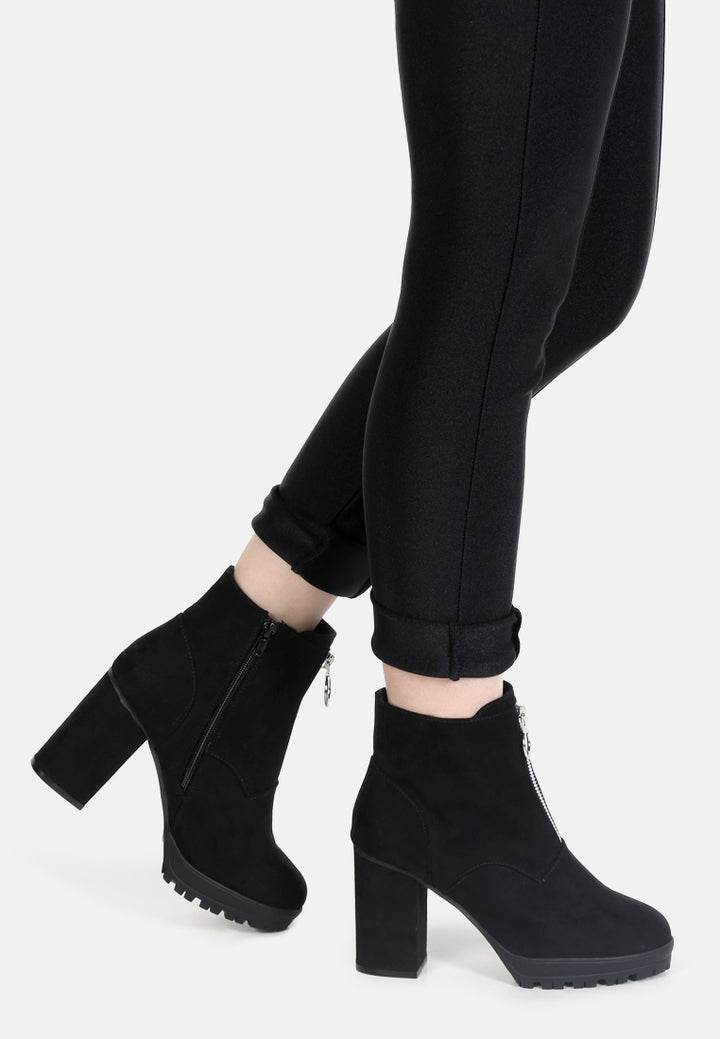 gipsy pointed lace-up ankle boots#color_black