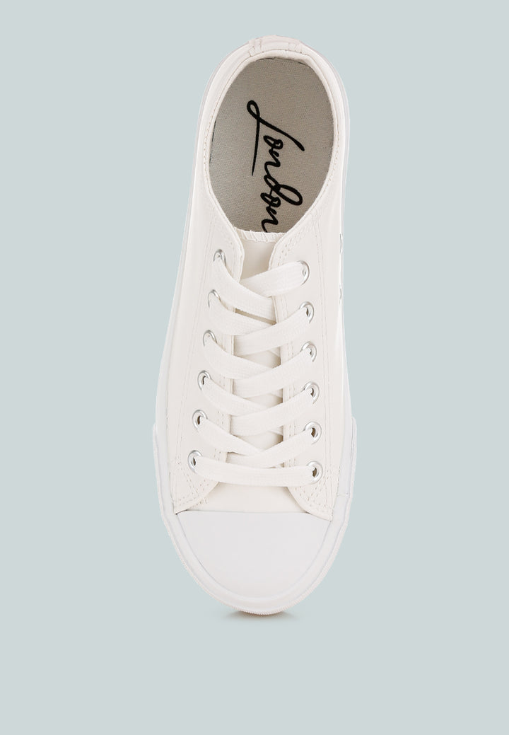 girdies white canvas sneakers#color_white
