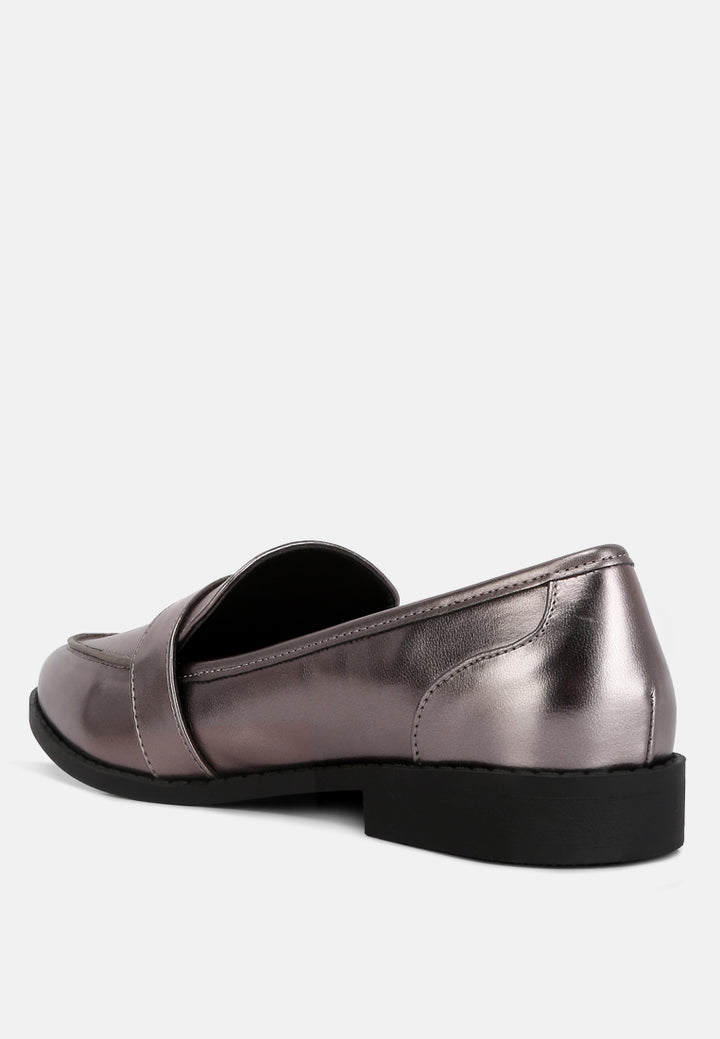 haruka metallic faux leather loafers#color_pewter