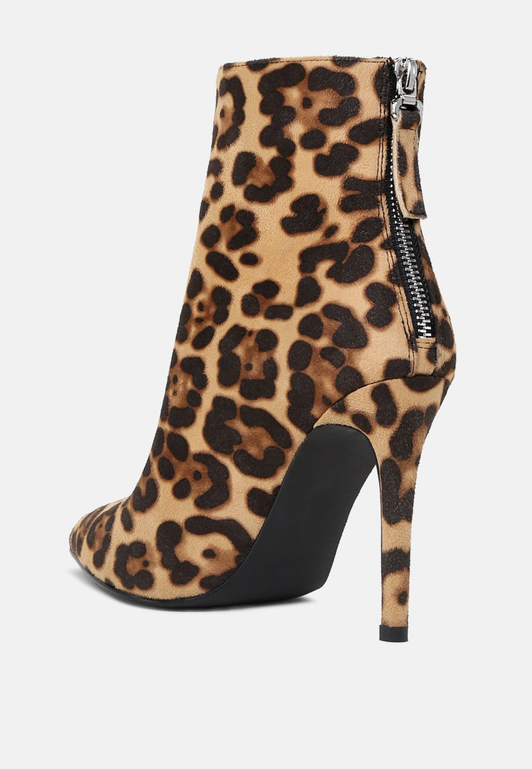 hazel elegant comfortable boots for women#color_leopard