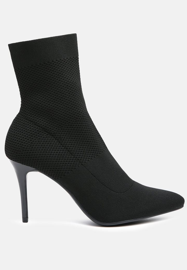 bianca high ankle heeled boots with pointed toe#color_black