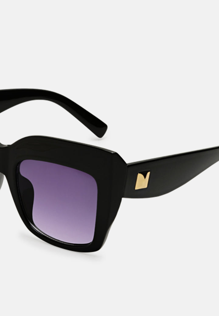 high gaze square framed sunglasses#color_grey
