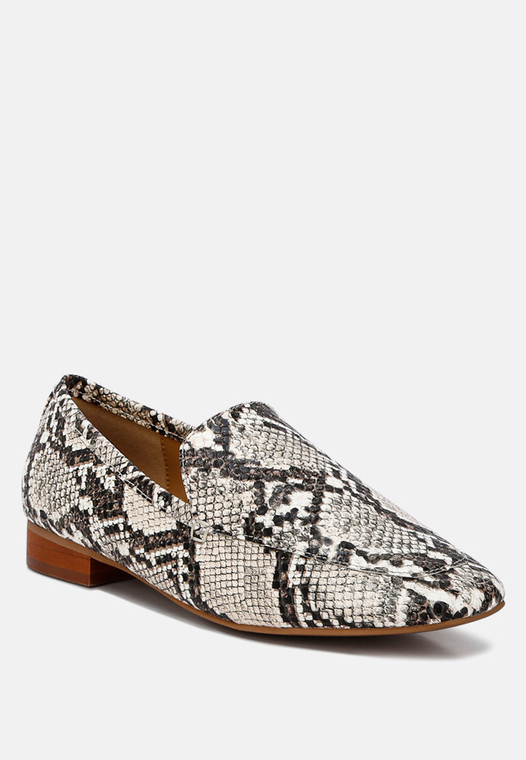 julia textured loafers#color_snake-print