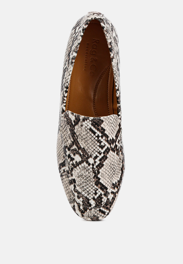 julia textured loafers#color_snake-print