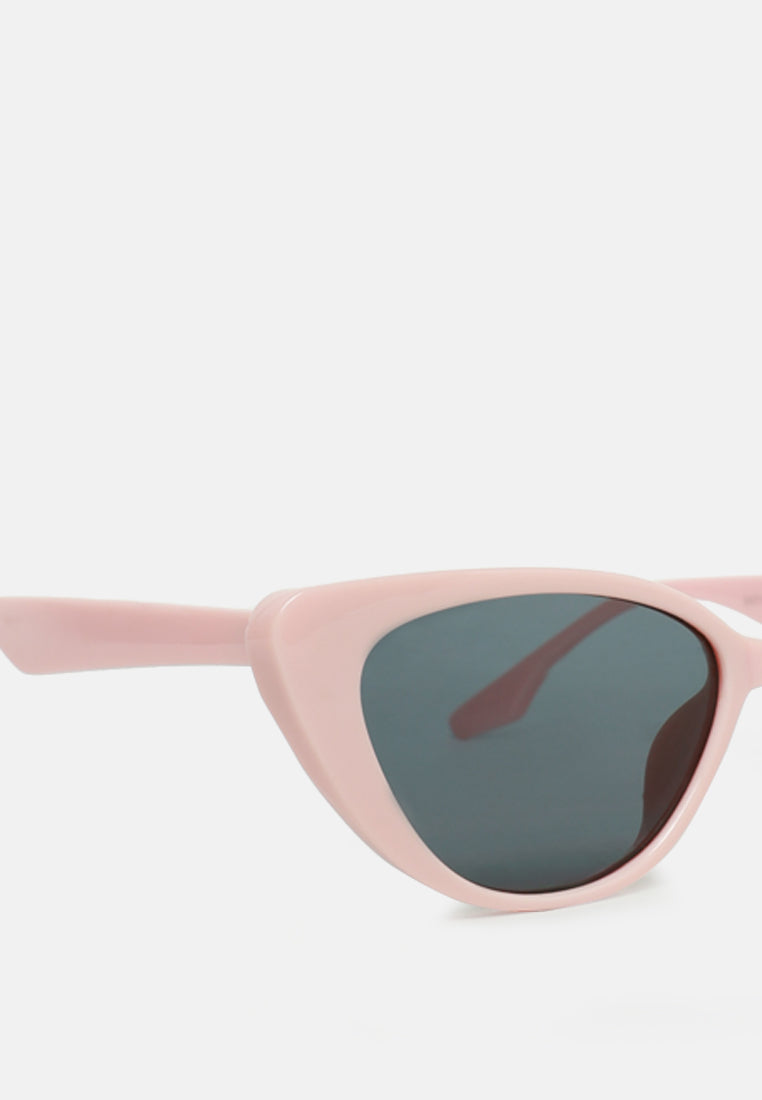 laid-back oval cat eye sunglasses#color_pink-grey