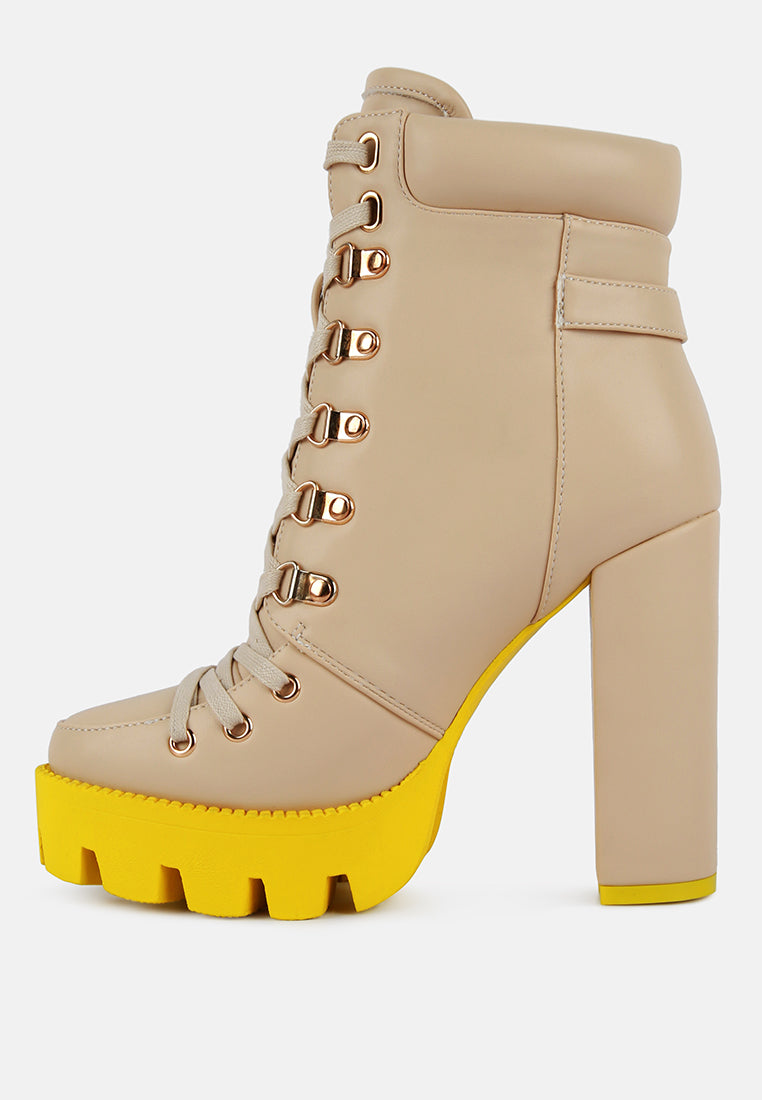 larch cushion collared biker boots by ruw#color_beige